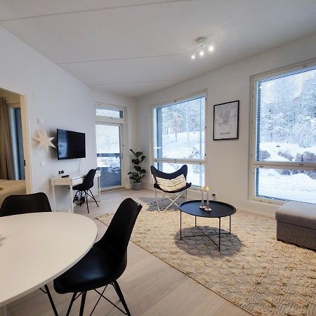 Peaceful Nordic Home For 5 / Near City And Airport 헬싱키 외부 사진