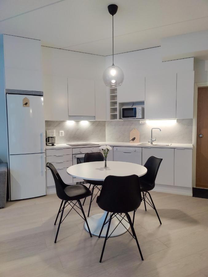 Peaceful Nordic Home For 5 / Near City And Airport 헬싱키 외부 사진
