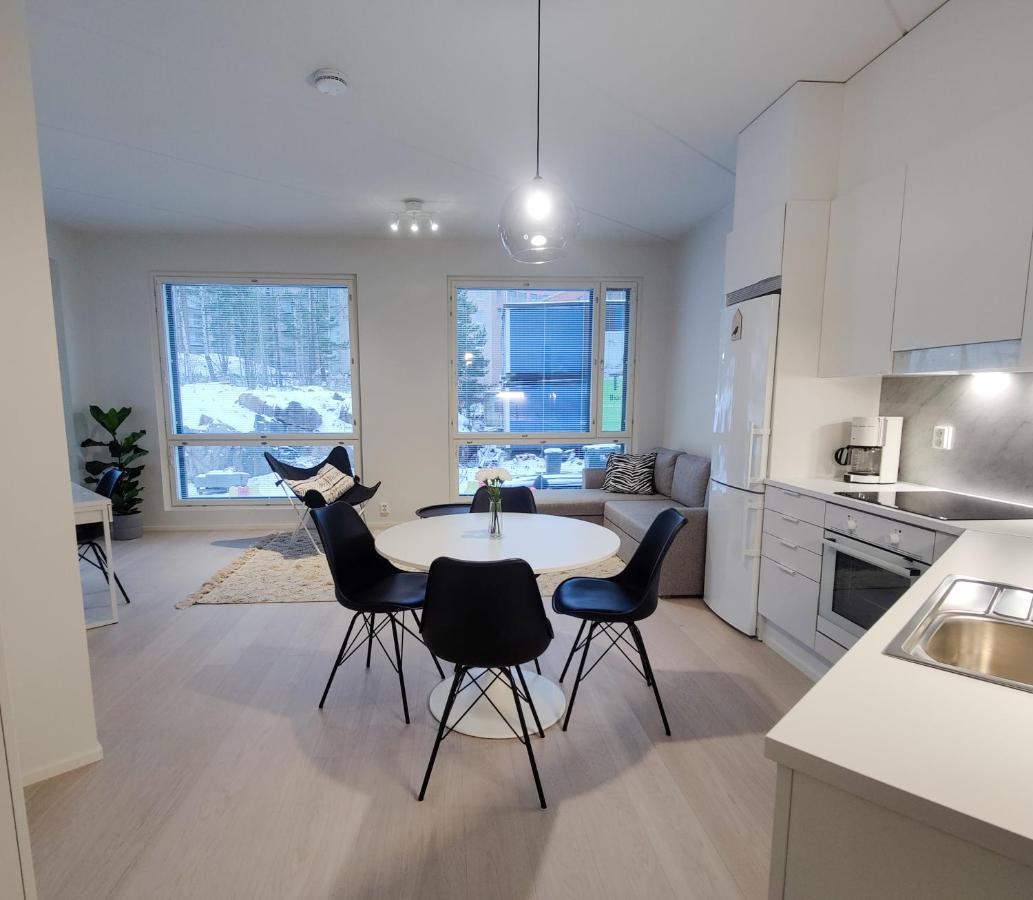 Peaceful Nordic Home For 5 / Near City And Airport 헬싱키 외부 사진